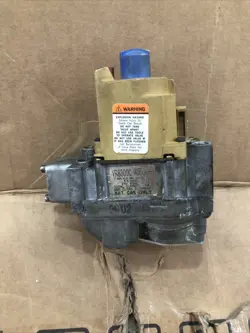 HONEYWELL VR8300C4050 GAS VALVE