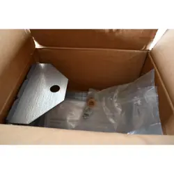 NEW HONEYWELL 50001194-001/U UNIVERSAL SURFACE MOUNT BRACKET
