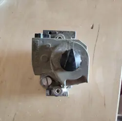 HONEYWELL VR8205S2338 FURNACE GAS VALVE 47484-001