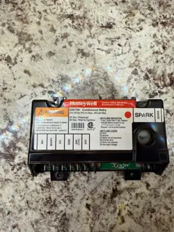 S8670K HONEYWELL UNIVERSAL INTERMITTENT PILOT IGNITION CONTROL MODULE GUARANTEED