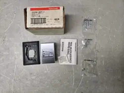 HONEYWELL PNEUMATIC THERMOSTAT TP907B 2077 4 SATIN CHROME