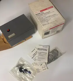 R8182D 1111 HONEYWELL CONTROLLER UNUSED SURPLUS R 8182 D 1111