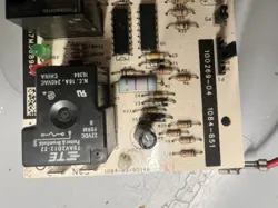 HONEYWELL LENNOX 1084-851 DEFROST CONTROL CIRCUIT BOARD 100269-04