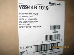 V8944B 1019  HONEYWELL DIAPHRAGM NAT. GAS VALVE  24VAC