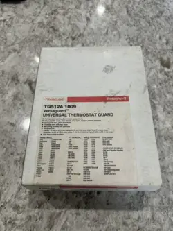 HONEYWELL TG512A1009 VERSAGUARD UNIVERSAL THERMOSTAT GUARD