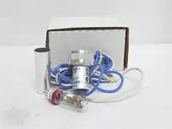 241260 NEW IN BOX; HONEYWELL C7035A1023 MINIPEEPER UV FLAME DETECTOR; 1NPT