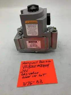 HONEYWELL RESIDEO GAS VALVE/VR8205M8804/ONE IN LOT\3176-BB