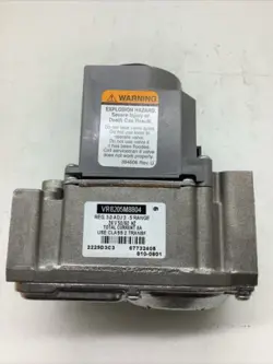 VR8205M8804
