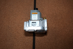 HONEYWELL VR8304M28 INTERMITTENT PILOT COMBINATION GAS CONTROL