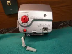 BRADFORD WHITE WATER HEATER NAT GAS VALVE 222-47463-02C HONEYWELL WV8840A1051