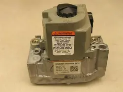 HONEYWELL VR8205M2476 HVAC FURNACE GAS VALVE 31L8201