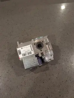 HONEYWELL VK8115V 1036 4 GAS VALVE