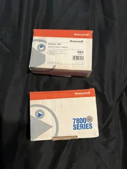 S7820A 1007 NEW HONEYWELL REMOTE RESET MODULE