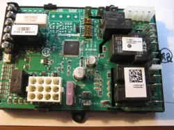 RECLAIMED HONEYWELL AUTOMATIC IGNITION CONTROL BOARD S9200U10002