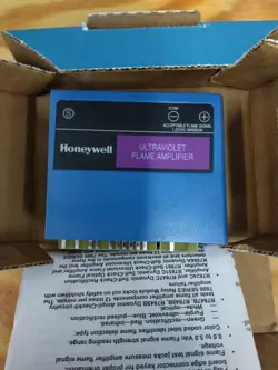 HONEYWELL R7849A1023 ULTRAVIOLET AMPLIFIER