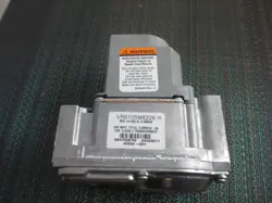 HONEYWELL VR8105M8228 GAS VALVE NEW!