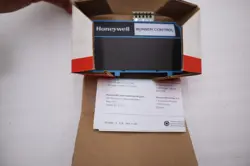 S7820A 1007 NEW HONEYWELL REMOTE RESET MODULE BURNER CONTROLLER FREE SHIPPING