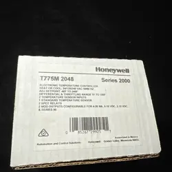HONEYWELL T775M2048 ELECTRONIC TEMPERATURE CONTROLLER NEW IN BOX