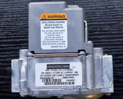 HONEYWELL  VR8205S2890  24V 1/2