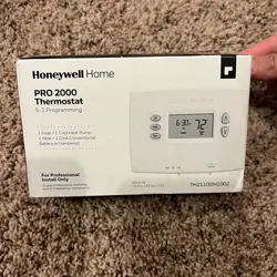 2000 PROGRAMMABLE THERMOSTAT