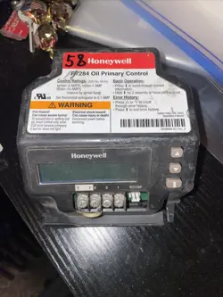 OIL PRIMARY CONTROL MODULE HONEYWELL R7284U1004