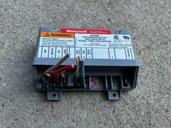 TEMPSTAR HQ1005651HW HONEYWELL CONTROL MODULE. SAME DAY SHIPPING