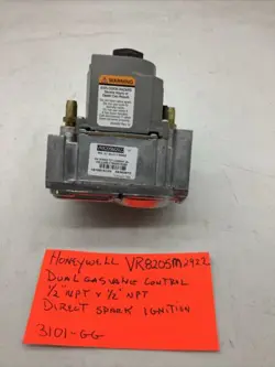 HONEYWELL DUAL GAS VALVE,VR8205M2922,(ONE IN LOT) 3100-GG