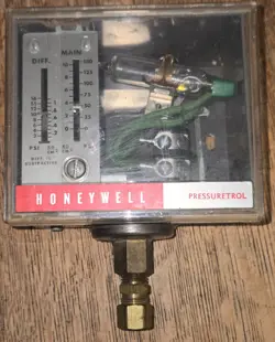 HONEYWELL L404-A-1396 2 L404A1396 2 PRESSURETROL MERCURY SWITCH
