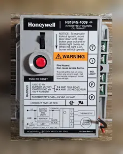 HONEYWELL R8184G 4009 INTERNATIONAL OIL BURNER PRIMARY CONTROL FREE SHIPPING