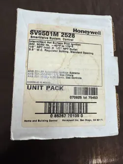 BRAND NEW HONEYWELL SV9501M2528 GAS VALVE