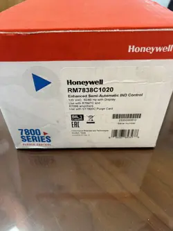 BURNER CONTROL UNIT RM7838 C 1020 HONEYWELL