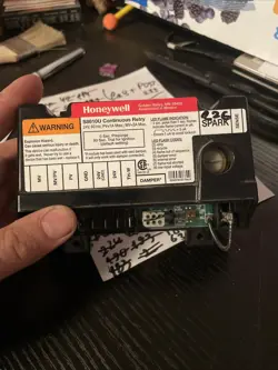 IGNITION CONTROL MODULE HONEYWELL S8610U3009