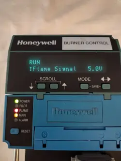 HONEYWELL RM7840 L 1075 BURNER CONTROL COMPLETE SYSTEM TESTED WORKING