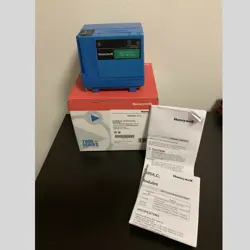 1PC NEW HONEYWELL RM7895A1014 PRIMARY CONTROL BURNER CONTROL EXPEDITED SHIPPING