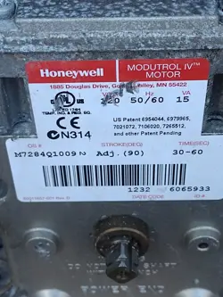 HONEYWELL M7284 Q 1009 MODUTROL MOTOR 120 VOLTS 15 VA