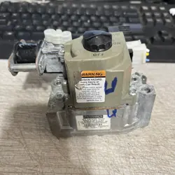 HONEYWELL VR8205N8829 FURNACE GAS VALVE PROPANE LP