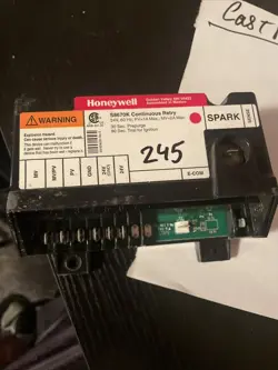 FURNACE IGNITION MODULE HONEYWELL S8670K3000 S/N 0934J82780