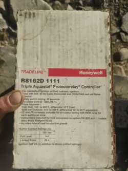 TRIPLE AQUASTAT R8182D