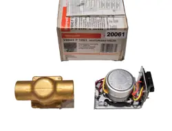 HONEYWELL V8043F1051 TWO POSITION ZONE VALVE  (SEE DETAILS)