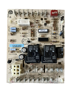 ST9120C 5005 HONEYWELL HQ1084197HW FURNACE FAN CONTROL BOARD USED