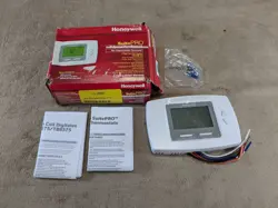 HONEYWELL TB6575B1000 SUITE PRO 120/240V 3-SPEED FAN COIL THERMOSTAT NON PROGRAM