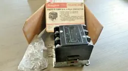 NEW  HONEYWELL P8212 G 1209 CONTACTOR 30A 3 POLE 24V 50/60HZ