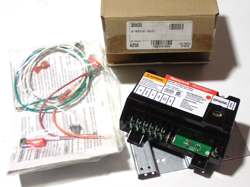 LB-90701C 30W33 S8670K3000 HONEYWELL LENNOX IGNITION CONTROL KIT NEW