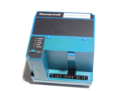 BURNER CONTROL RM7895B1013