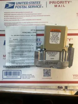 OEM 4211700  425400 HONEYWELL SV9501M8103 HVAC FURNACE GAS  SMART VALVE