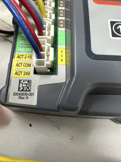 W7220 ECONOMIZER CONTROLLER