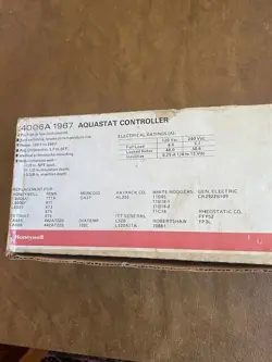 HONEYWELL / TRADELINE L4006A1967  AQUASTAT CONTROLLER