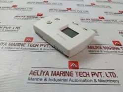 NON-PROGRAMMABLE DIGITAL THERMOSTAT
