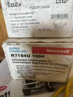 R7184U1004 HONEYWELL/RESIDEO UNIVERSAL PRIMARY OIL BURNER CONTROL NO BOX