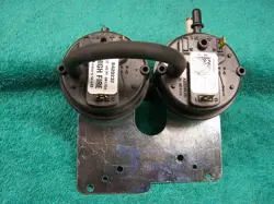 LENNOX ARMSTRONG 101599-04 36W77 OEM 2-STAGE PRESSURE SWITCH HONEYWELL BA20232